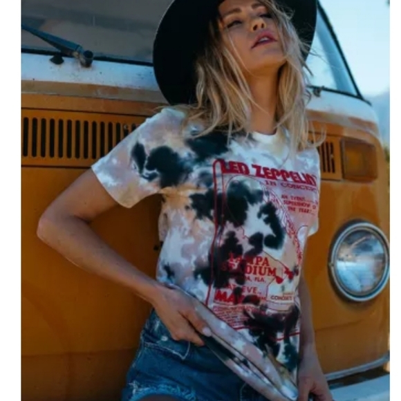 1  2XL left 💕New boutique Led Zeppelin tee - Picture 4 of 6